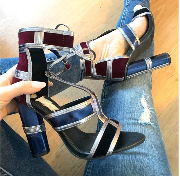 Catherine Maladrino | metallic block heels - Picture 3 of 5